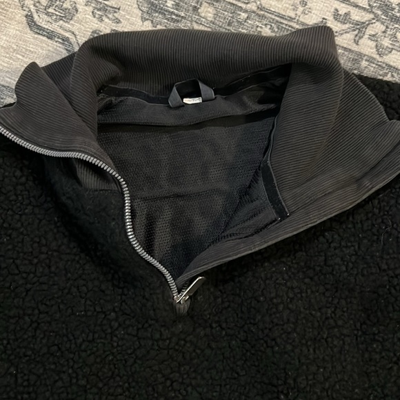 🎉HOST PICK🎉 Lululemon Stand Out Sherpa Half-Zip - Picture 7 of 9